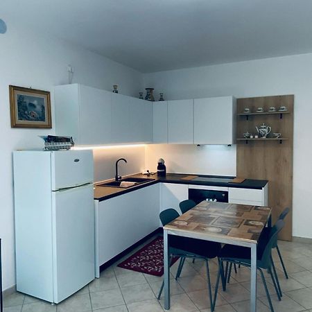 Alma Apartment Sirmione Kültér fotó