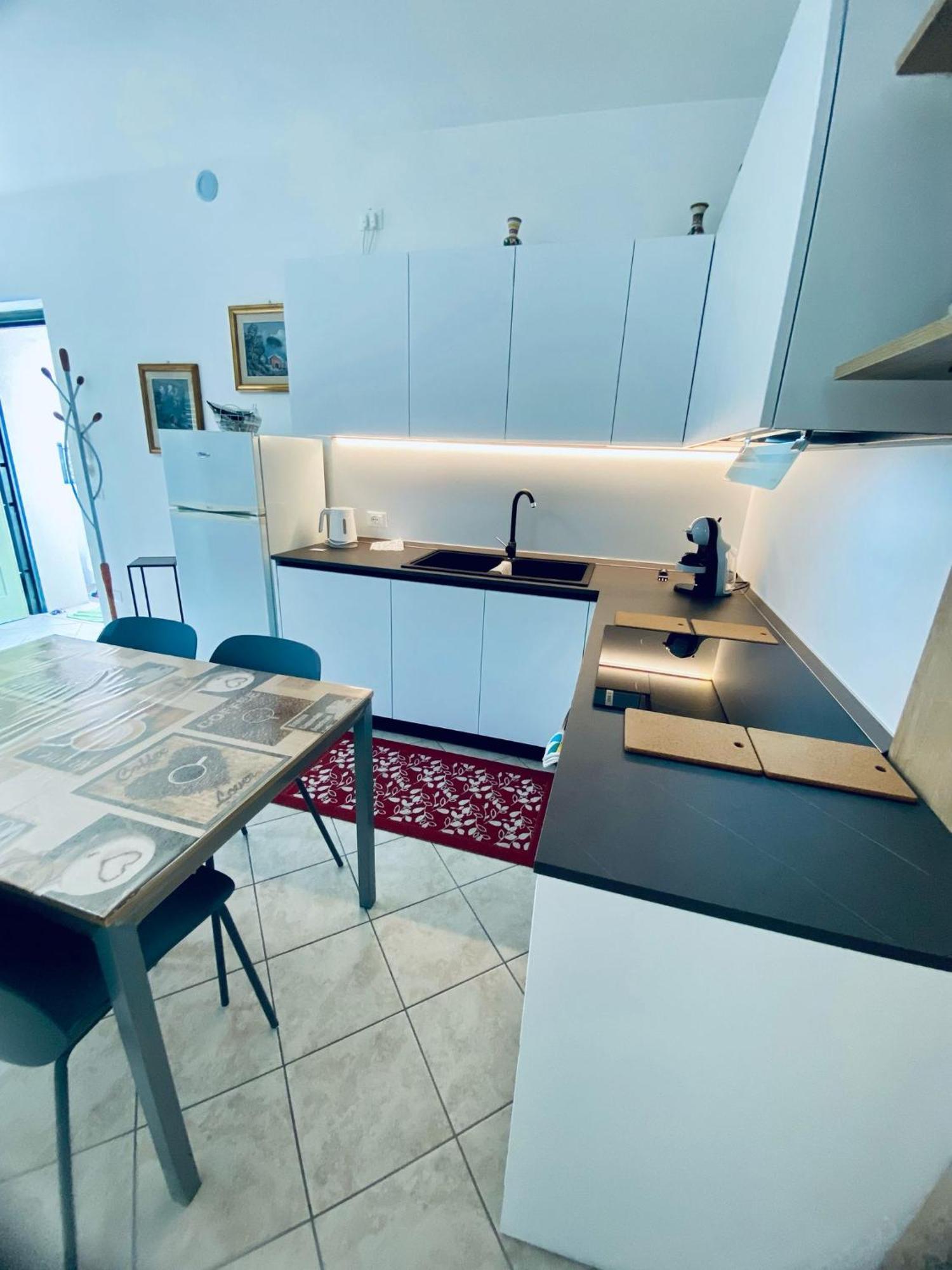 Alma Apartment Sirmione Kültér fotó