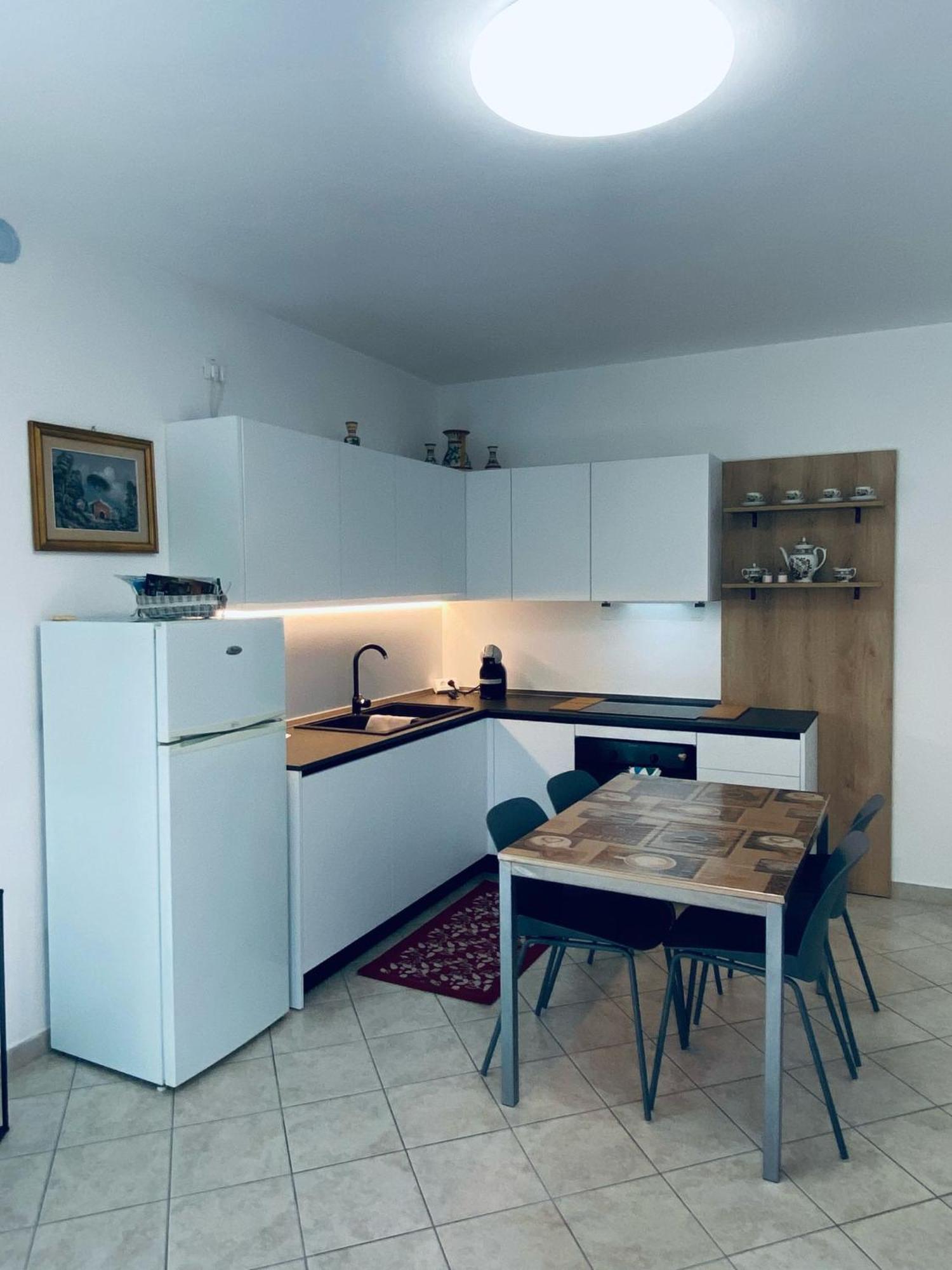Alma Apartment Sirmione Kültér fotó