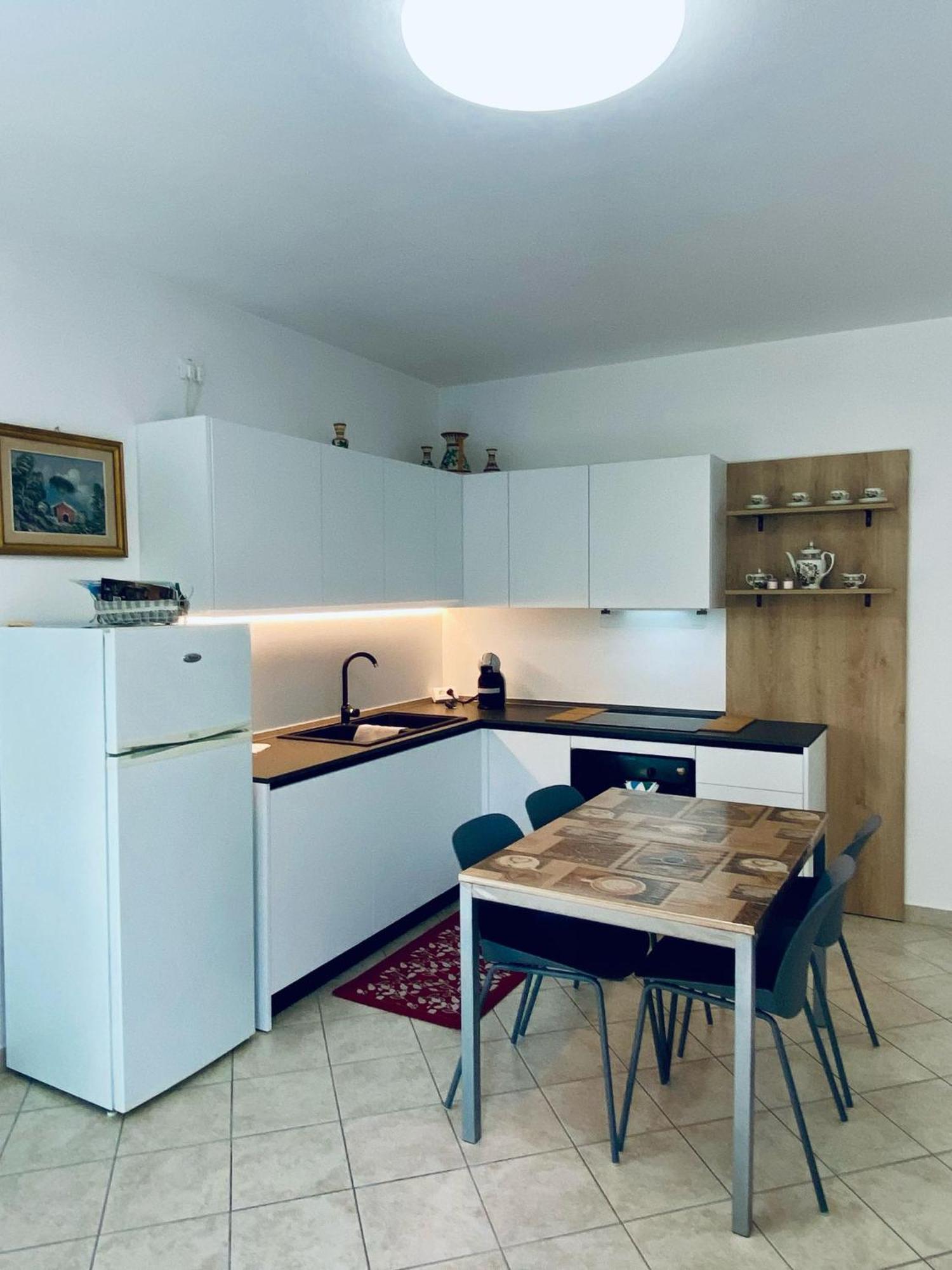 Alma Apartment Sirmione Kültér fotó