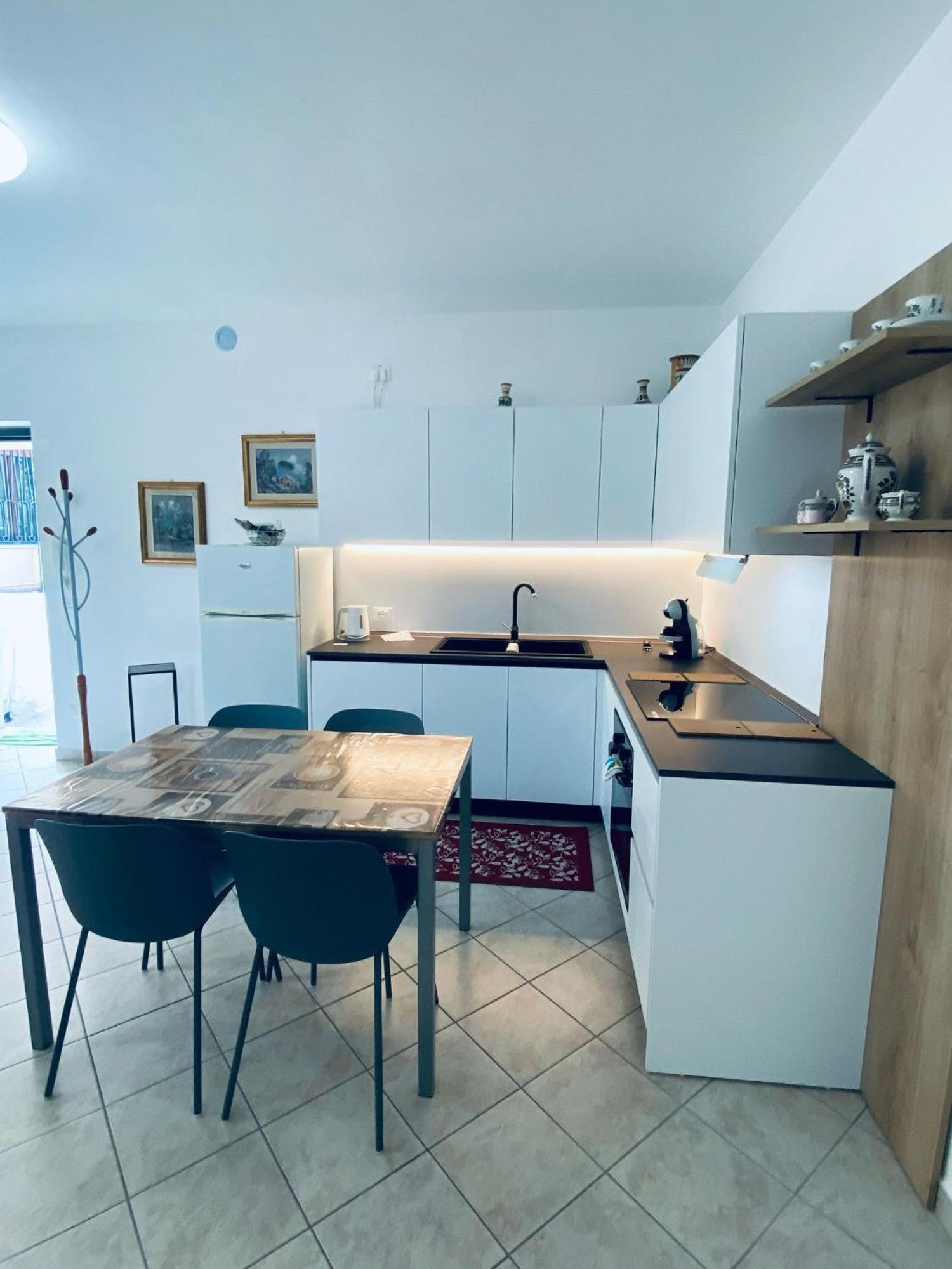 Alma Apartment Sirmione Kültér fotó